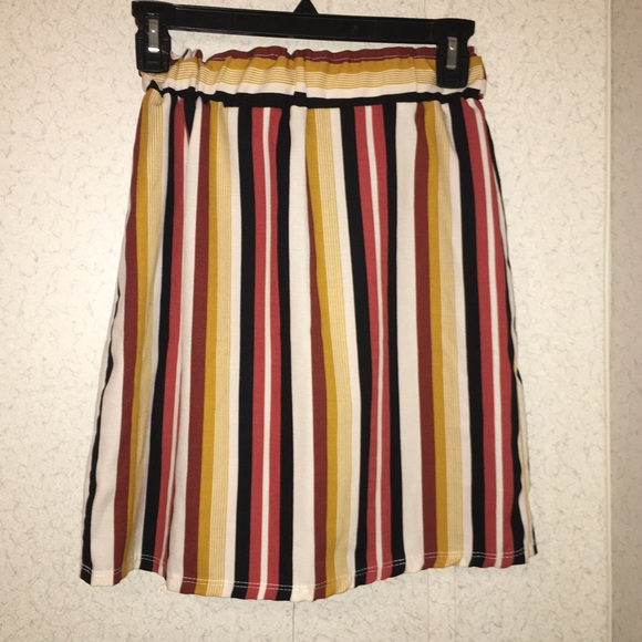 Striped Skirt - Picture 4 of 6